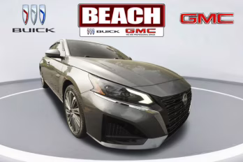 2023 Gun Metallic Nissan Altima 2.5 SL AWD Sedan