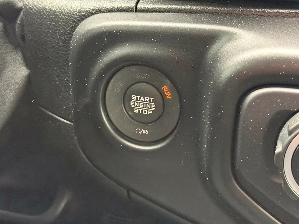 2020 Sting-Gray Clearcoat Jeep Wrangler Sport 4X4 SUV