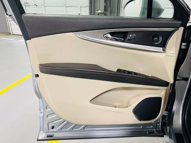 2020 Radiance Lincoln Nautilus Reserve FWD SUV