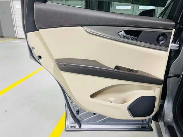 2020 Radiance Lincoln Nautilus Reserve FWD SUV
