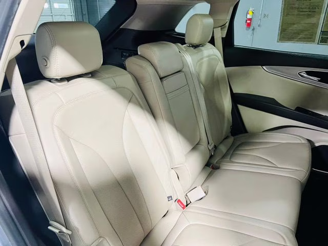 2020 Radiance Lincoln Nautilus Reserve FWD SUV