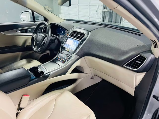 2020 Radiance Lincoln Nautilus Reserve FWD SUV