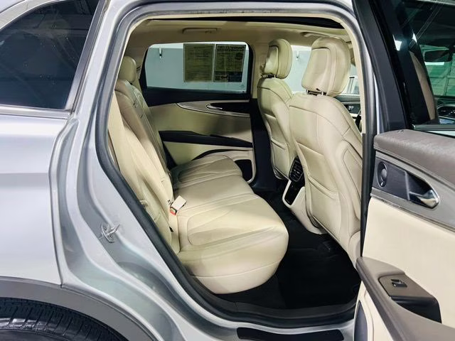 2020 Radiance Lincoln Nautilus Reserve FWD SUV