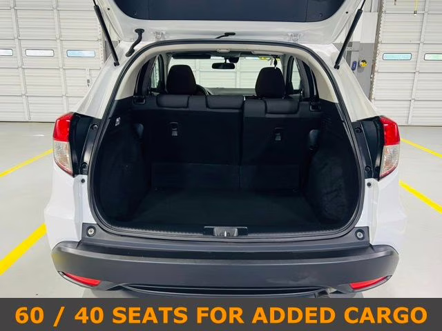 2021 White Honda HR-V EX FWD SUV