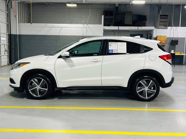 2021 White Honda HR-V EX FWD SUV