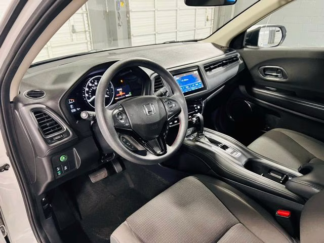 2021 White Honda HR-V EX FWD SUV