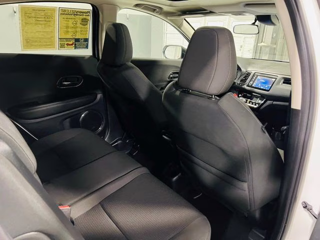 2021 White Honda HR-V EX FWD SUV