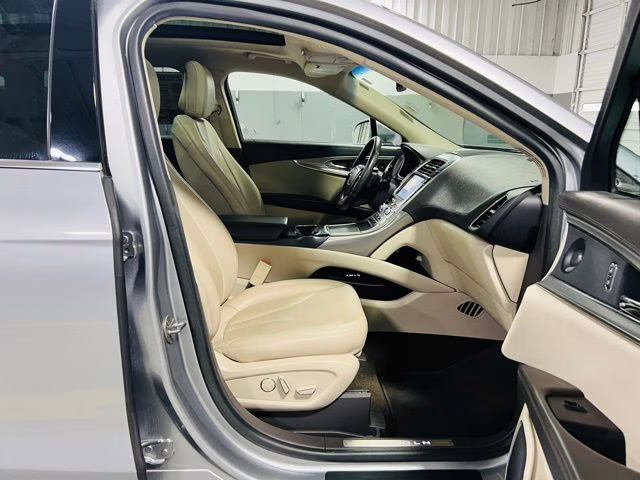 2020 Radiance Lincoln Nautilus Reserve FWD SUV