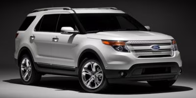 2014 White Platinum Clearcoat Metallic Ford Explorer XLT 4X4 SUV