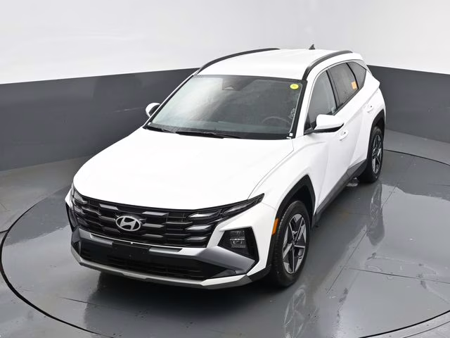 2025 White Pearl Hyundai Tucson SEL AWD SUV