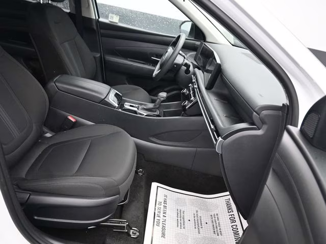 2025 White Pearl Hyundai Tucson SEL AWD SUV