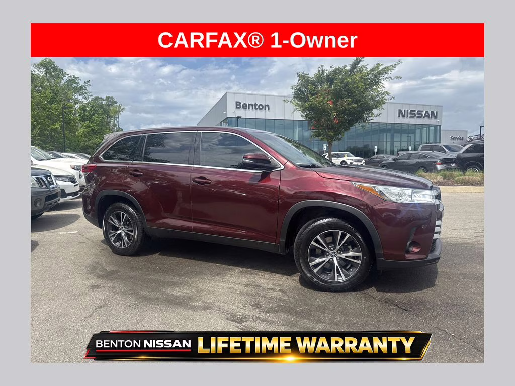 2019 Ooh La La Rouge Mica Toyota Highlander LE FWD SUV