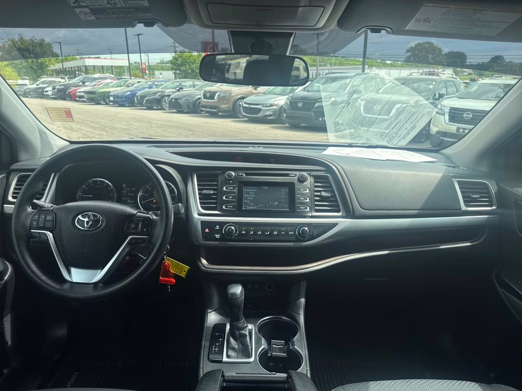 2019 Ooh La La Rouge Mica Toyota Highlander LE FWD SUV