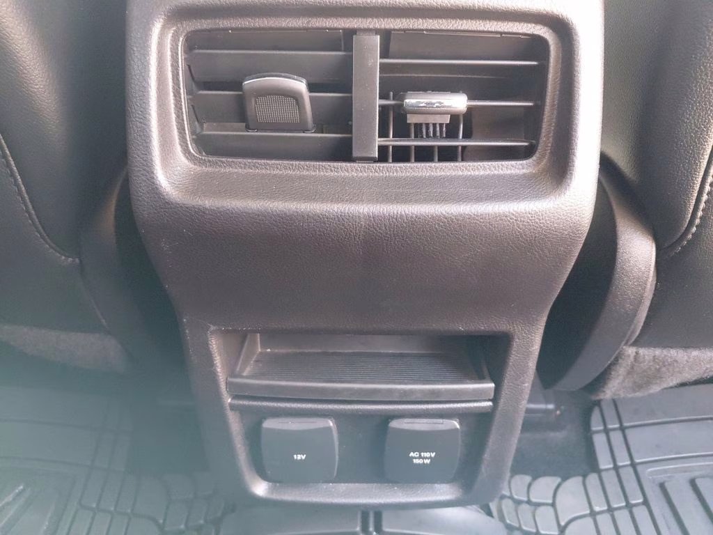 2015 Magnetic Metallic Ford Edge SEL w/Utility & Tech Package AWD SUV