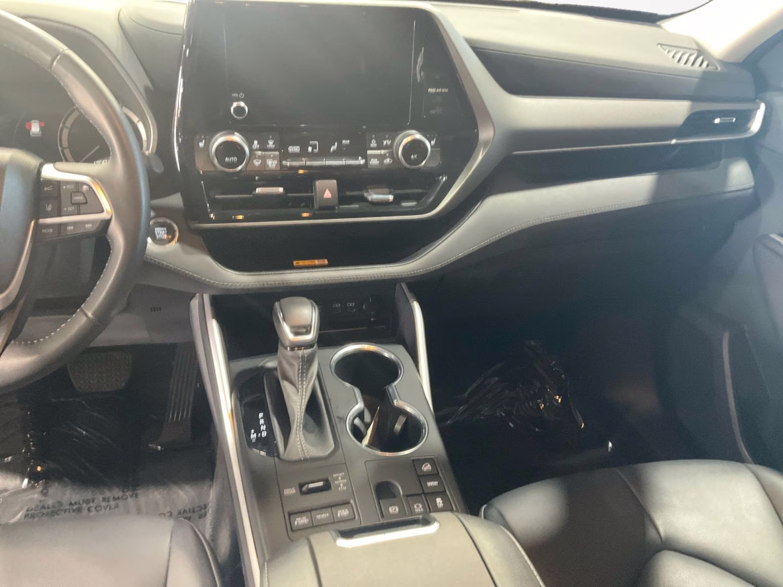 2023 Midnight Black Metallic Toyota Highlander XLE AWD SUV