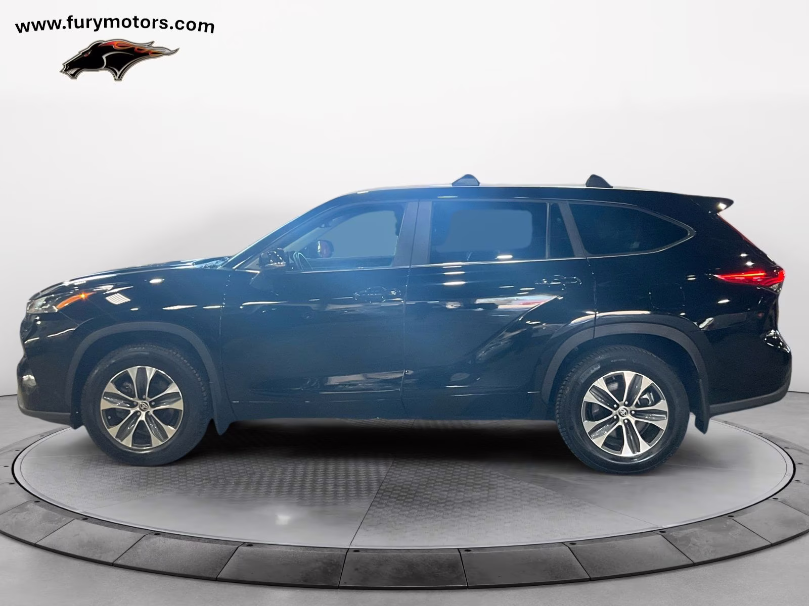2023 Midnight Black Metallic Toyota Highlander XLE AWD SUV