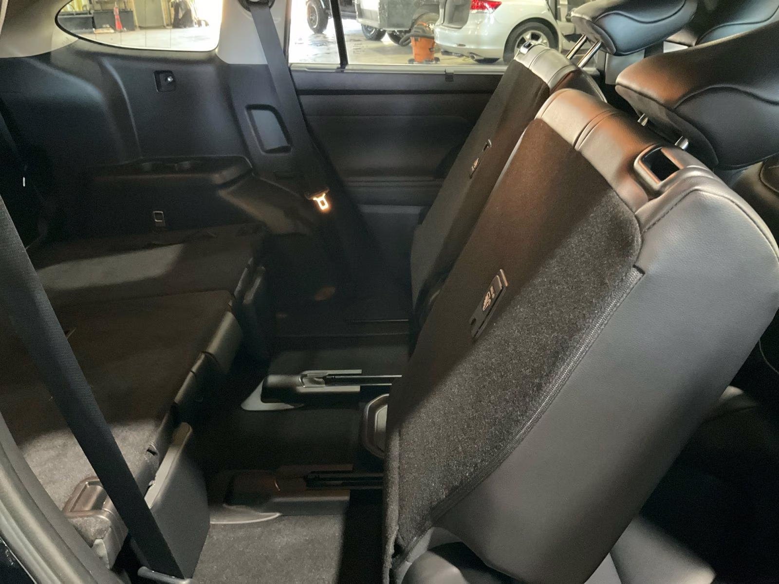 2023 Midnight Black Metallic Toyota Highlander XLE AWD SUV
