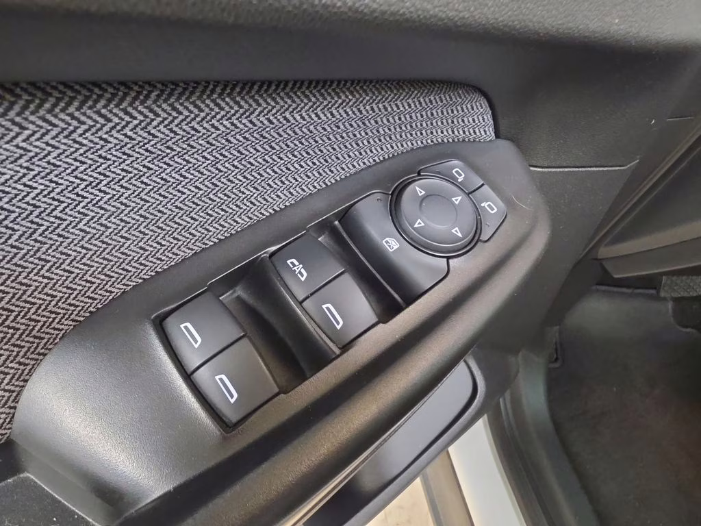2023 Summit White Chevrolet Trailblazer LT FWD SUV