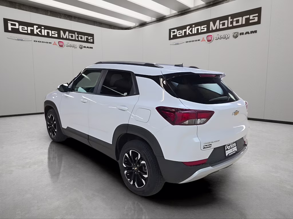 2023 Summit White Chevrolet Trailblazer LT FWD SUV