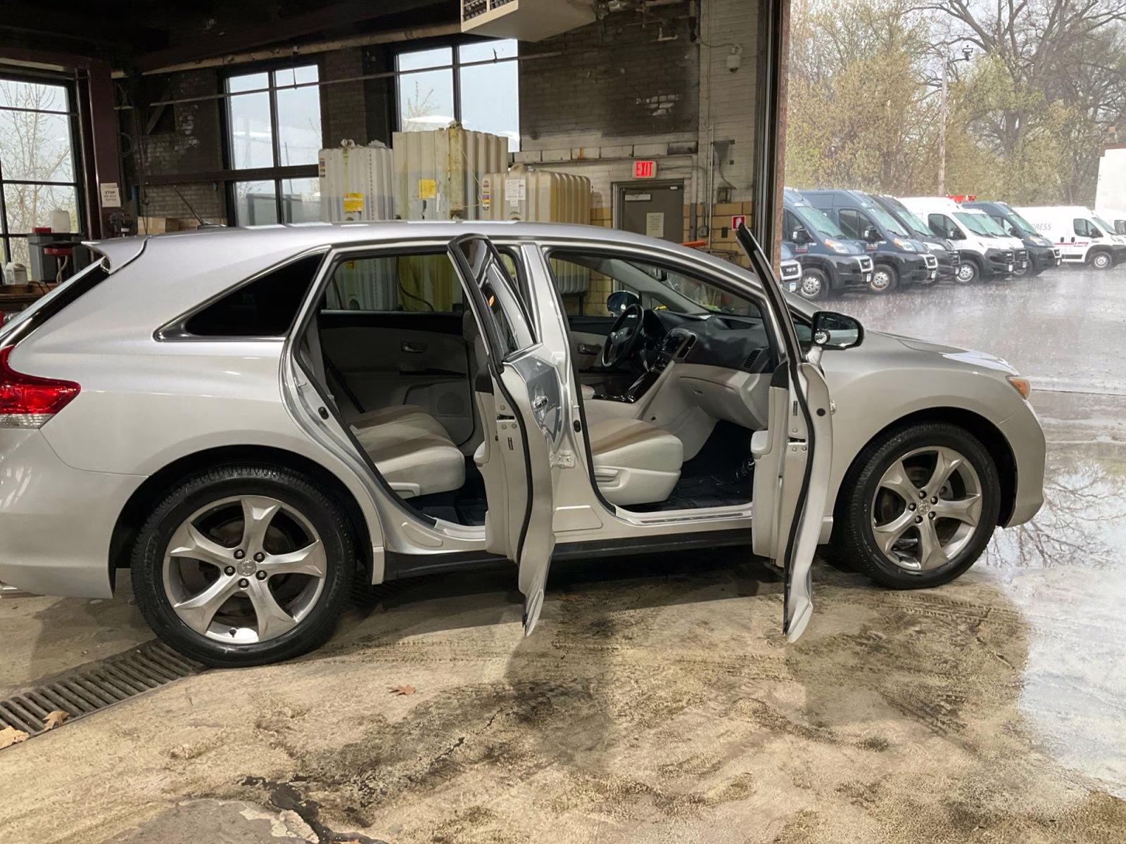 2010 Classic Silver Metallic Toyota Venza Base AWD SUV