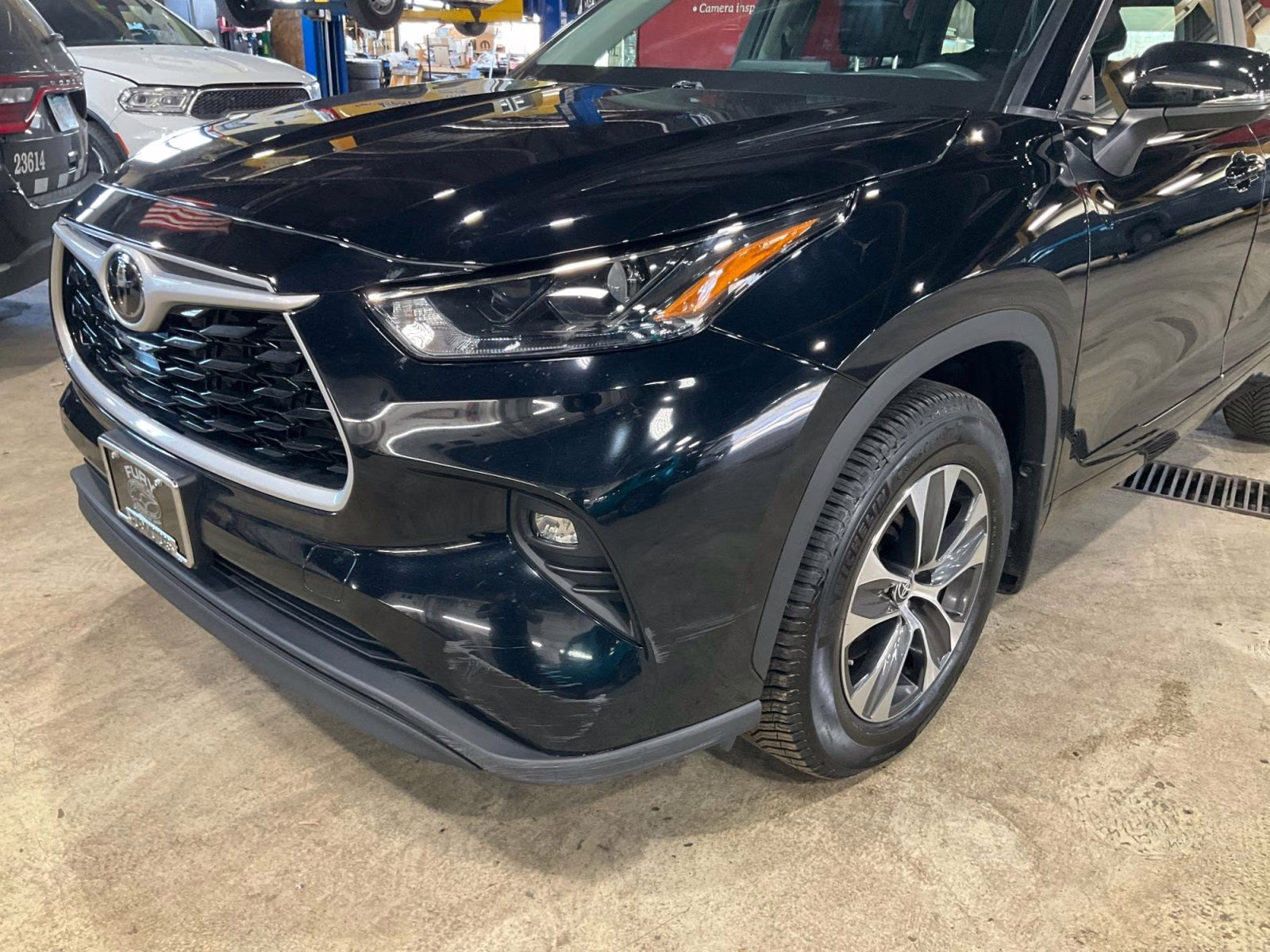 2023 Midnight Black Metallic Toyota Highlander XLE AWD SUV