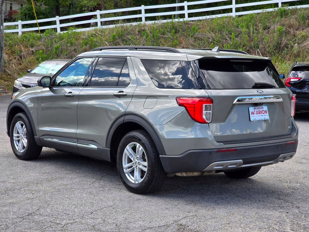 2020 Silver Spruce Metallic Ford Explorer XLT 4X4 SUV