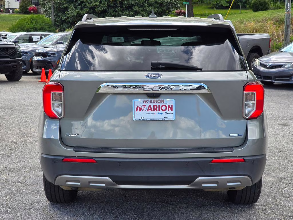 2020 Silver Spruce Metallic Ford Explorer XLT 4X4 SUV