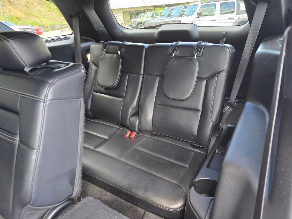 2020 Silver Spruce Metallic Ford Explorer XLT 4X4 SUV