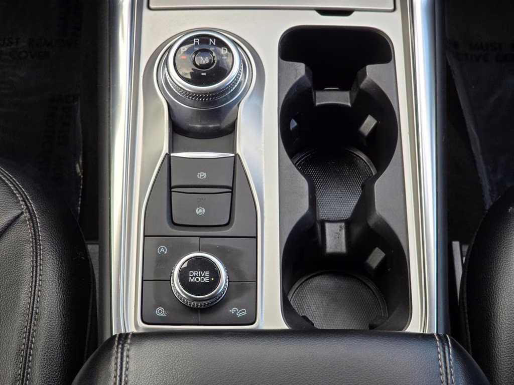 2020 Silver Spruce Metallic Ford Explorer XLT 4X4 SUV