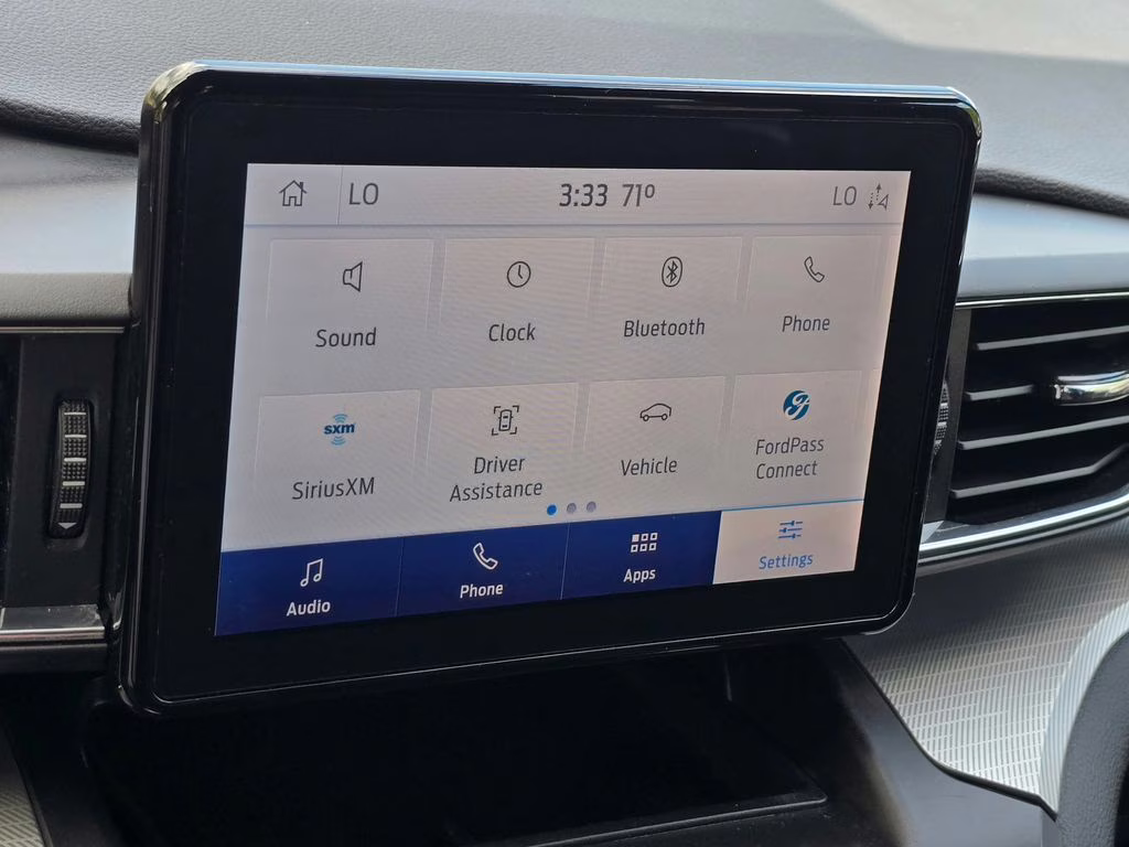 2020 Silver Spruce Metallic Ford Explorer XLT 4X4 SUV