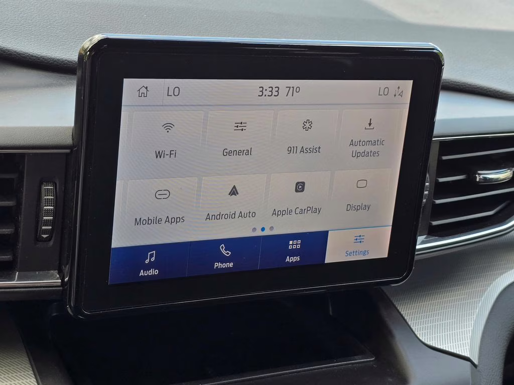 2020 Silver Spruce Metallic Ford Explorer XLT 4X4 SUV