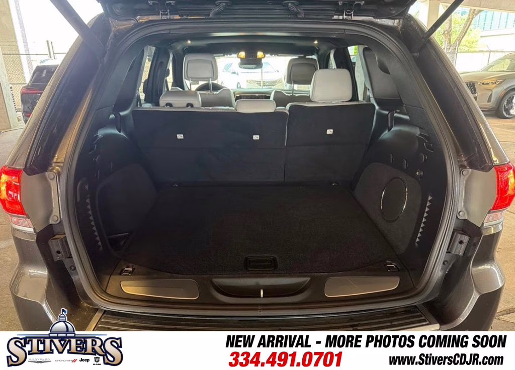 2018 Granite Crystal Metallic Clearcoat Jeep Grand Cherokee Limited RWD SUV