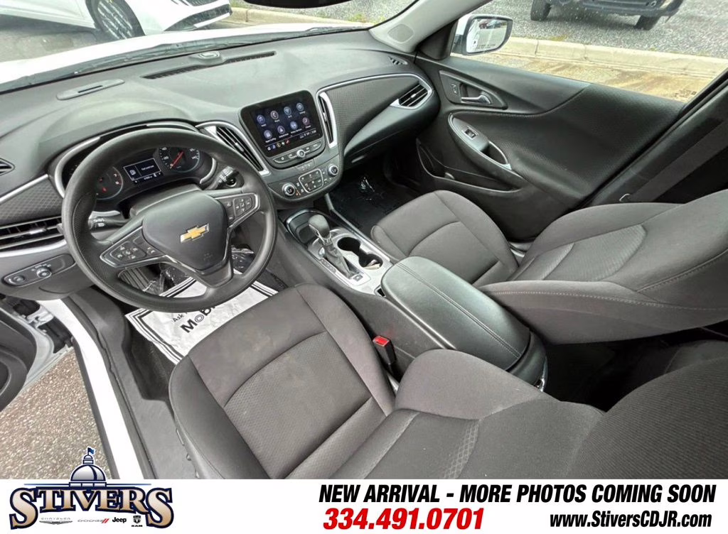 2024 Summit White Chevrolet Malibu LT FWD Sedan