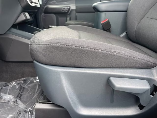 2026 Oxford White Ford Maverick XL FWD Truck
