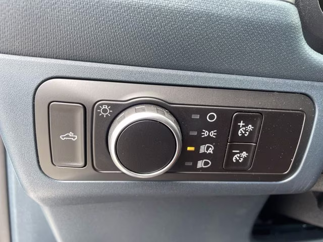 2026 Oxford White Ford Maverick XL FWD Truck