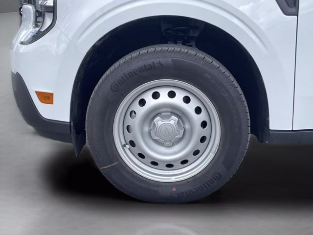 2026 Oxford White Ford Maverick XL FWD Truck
