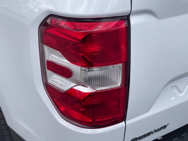 2026 Oxford White Ford Maverick XL FWD Truck