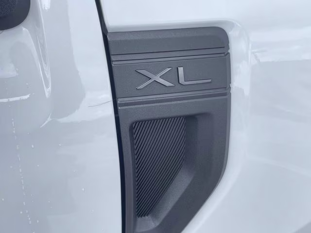 2026 Oxford White Ford Maverick XL FWD Truck