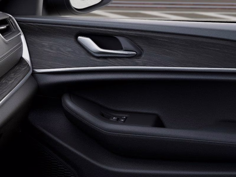 2026 Baltic Gray Metallic Clearcoat Jeep Grand Cherokee Laredo Altitude 4X4 SUV