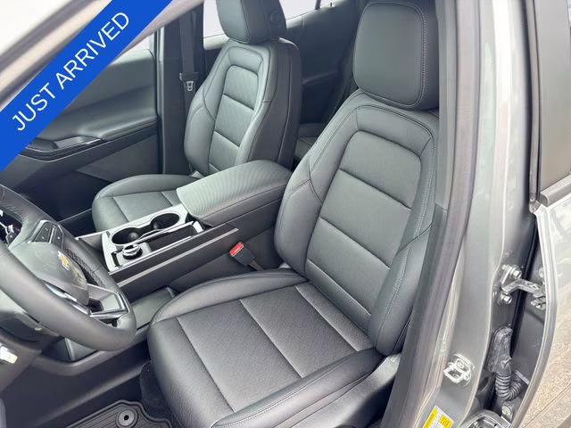 2026 Sterling Gray Metallic Chevrolet Equinox LT FWD SUV