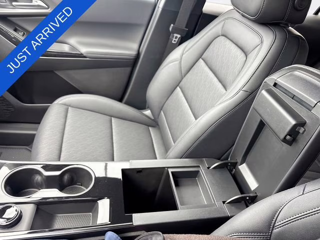 2026 Sterling Gray Metallic Chevrolet Equinox LT FWD SUV