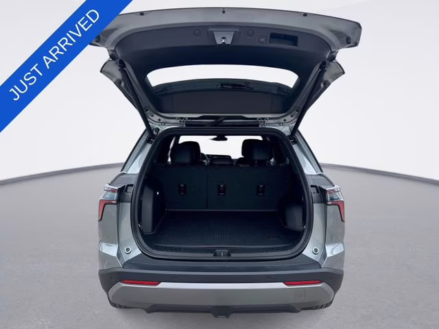 2026 Sterling Gray Metallic Chevrolet Equinox LT FWD SUV