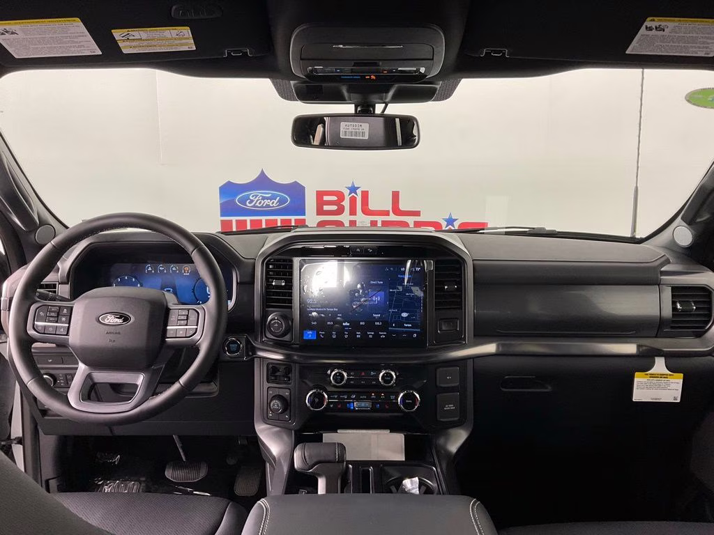 2026 Avalanche Ford F-150 Lariat 4X4 Truck
