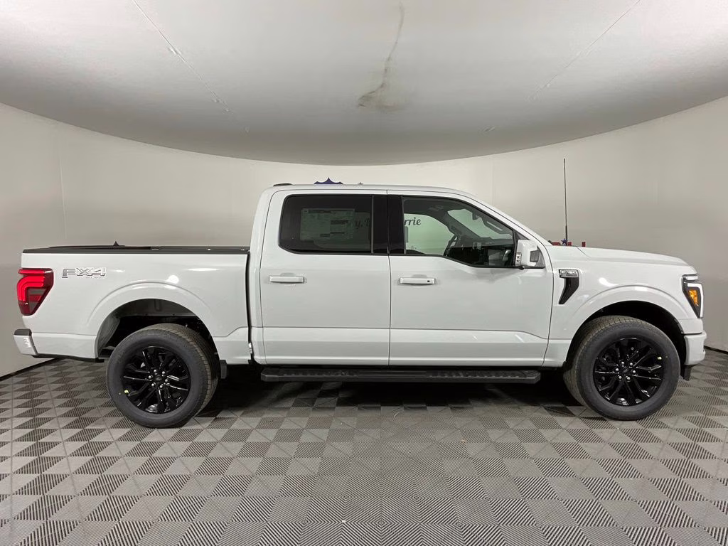 2026 Avalanche Ford F-150 Lariat 4X4 Truck