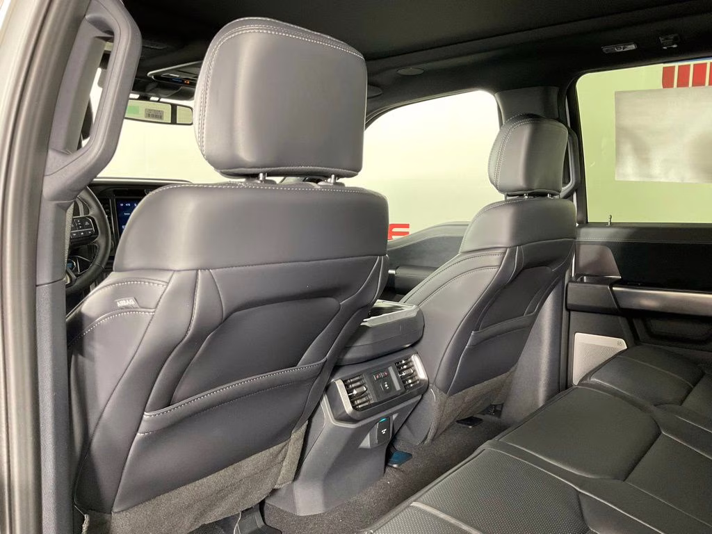 2026 Avalanche Ford F-150 Platinum 4X4 Truck