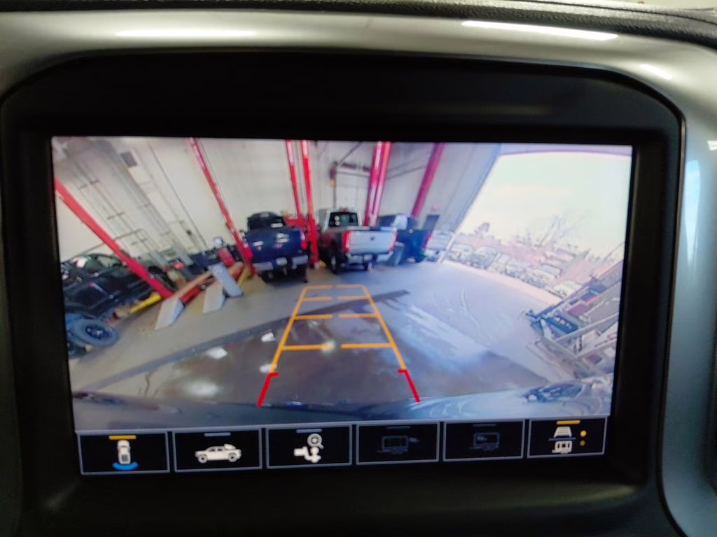 2020 Black Chevrolet Silverado 1500 LT w/Trailer Camera & Convenience 2 Pkgs 4X4 Truck