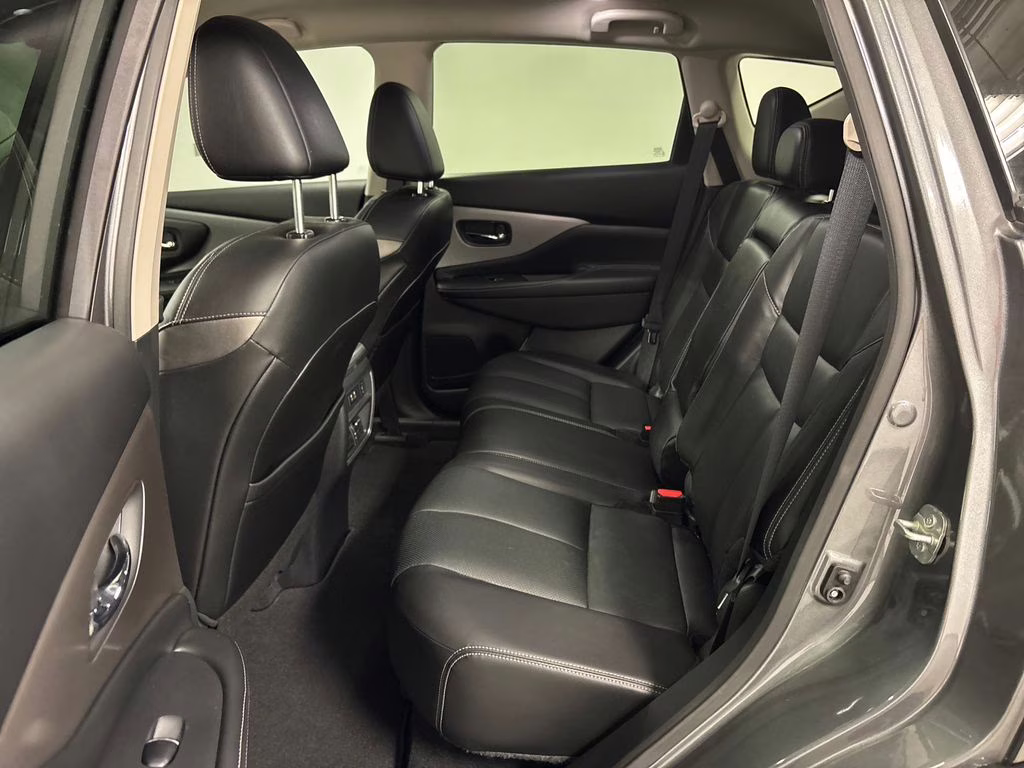 2023 Gun Metallic Nissan Murano SL FWD SUV