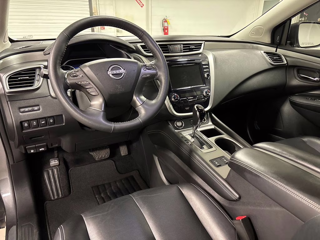 2023 Gun Metallic Nissan Murano SL FWD SUV