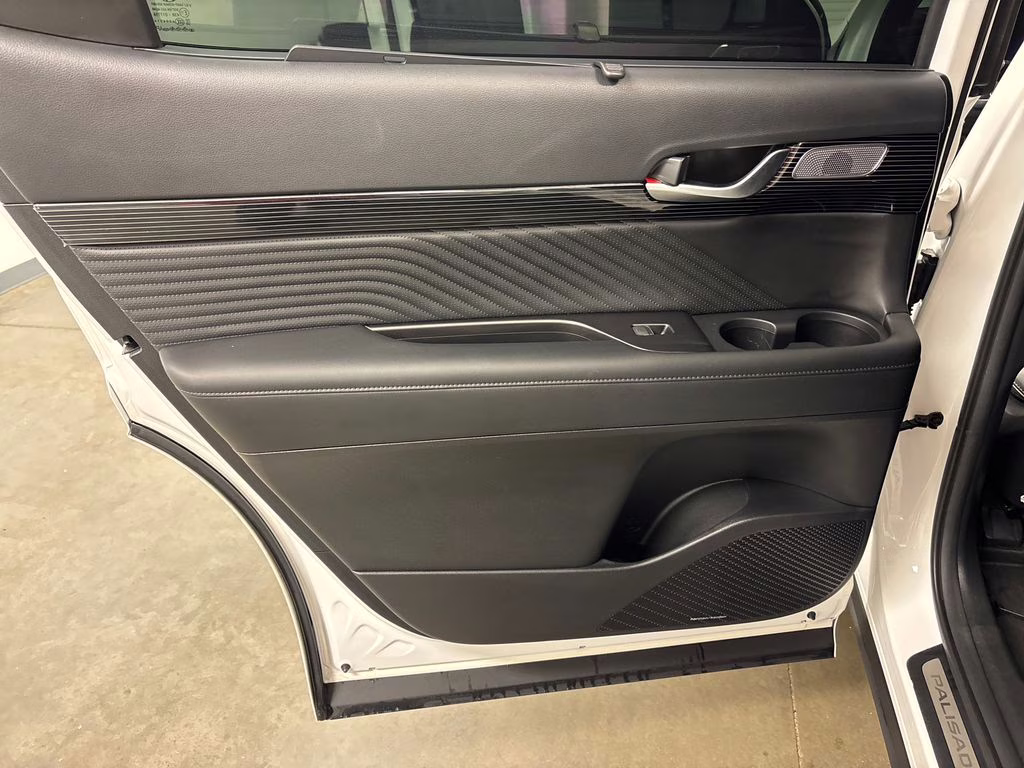 2025 Hyper White Hyundai Palisade Calligraphy Night Edition AWD SUV