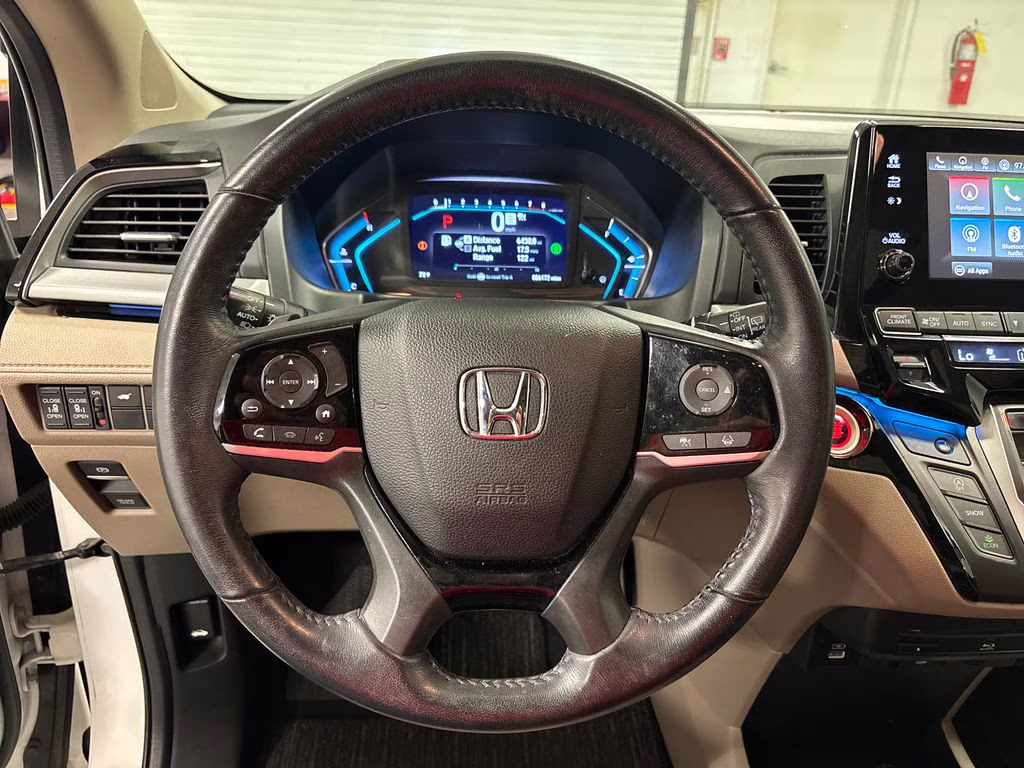 2021 White Honda Odyssey Touring FWD Van